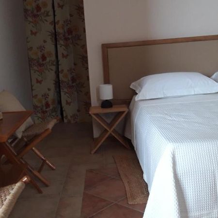 Merine Cottage La Roccia מראה חיצוני תמונה