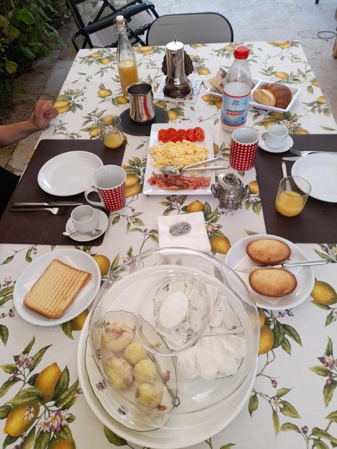 Merine Cottage La Roccia מראה חיצוני תמונה