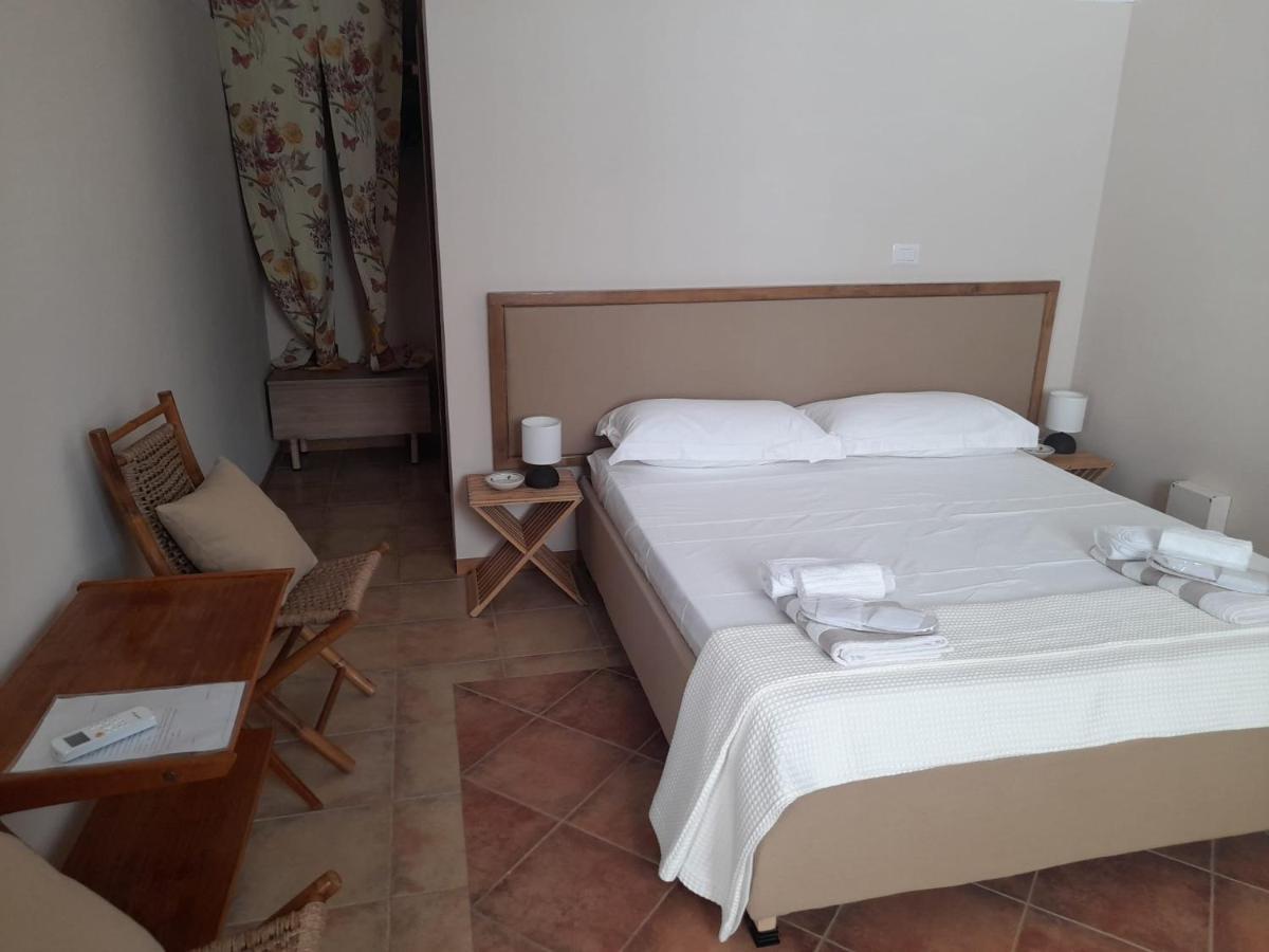 Merine Cottage La Roccia מראה חיצוני תמונה